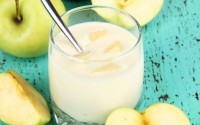 ricetta-svezzamento-yogurt-frutta-frullata-omogeneizzato