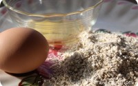 Maschera facciale al miele e farina d'avena