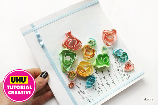 Biglietto card di Pasqua con fiori di carta tipo quilling.