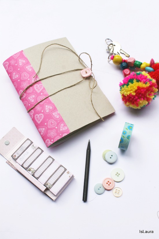 notebook con scatola dei cereali