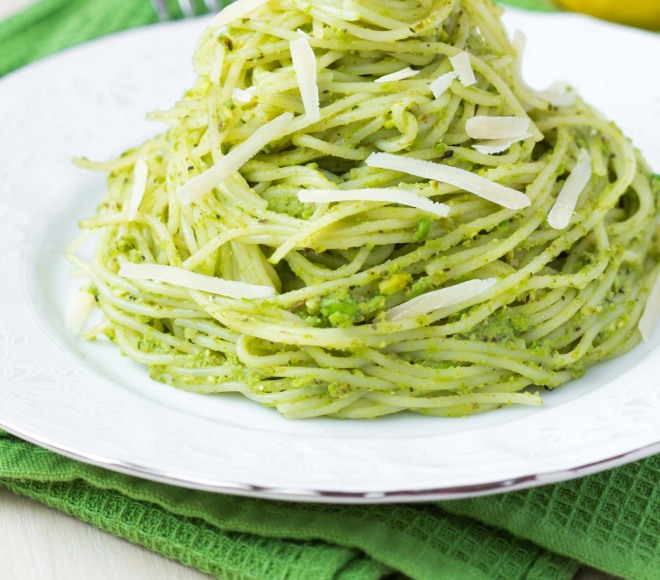 pasta-al-pesto-spaghetti