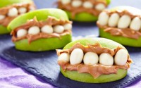 ricette-di-halloween-per-bambini-mele-dentiere