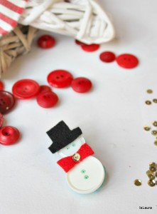 Unica Spilla Natalizia Babbo Natale Smaltato – Con Jingle Bell E Bastoncino, Regalo Donna