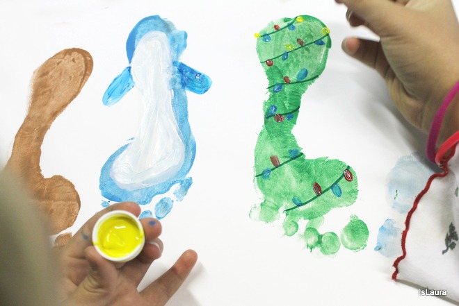 passaggi come realizzare personaggi di Natale con i piedini