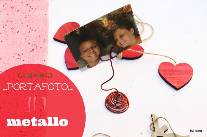 piccolo regalo fai da te per Natale portafoto con filo metallico di alluminio