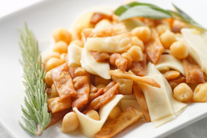 ricette-tradizionali-calabresi-pasta-e-ceci