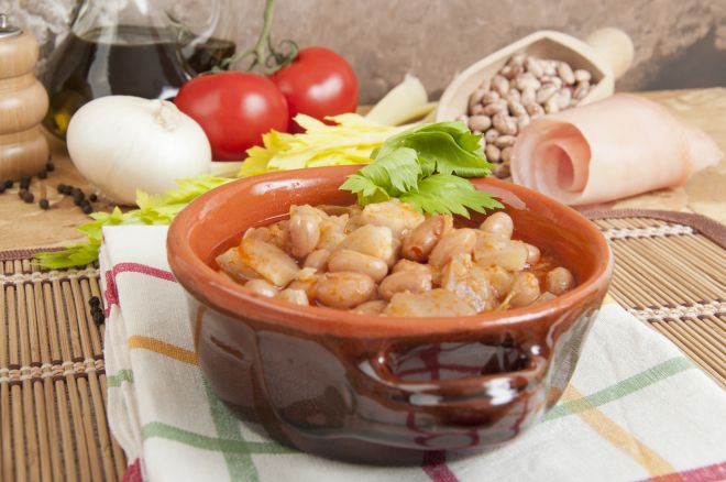 ricette-tradizionali-laziali-fagioli-e-cotiche