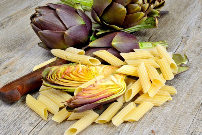 ricette-tradizionali-marchigiane-pasta-carciofi-e-fave