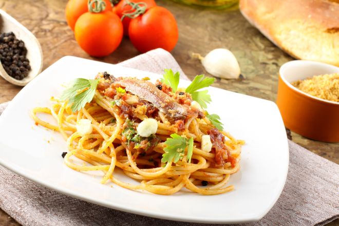 ricette-tradizionali-molisane-spaghetti-con-alici