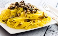 ricette-tradizionali-toscane-tagliatelle-ai-porcini