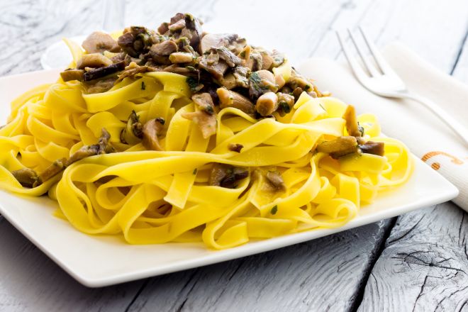 ricette-tradizionali-toscane-tagliatelle-ai-porcini