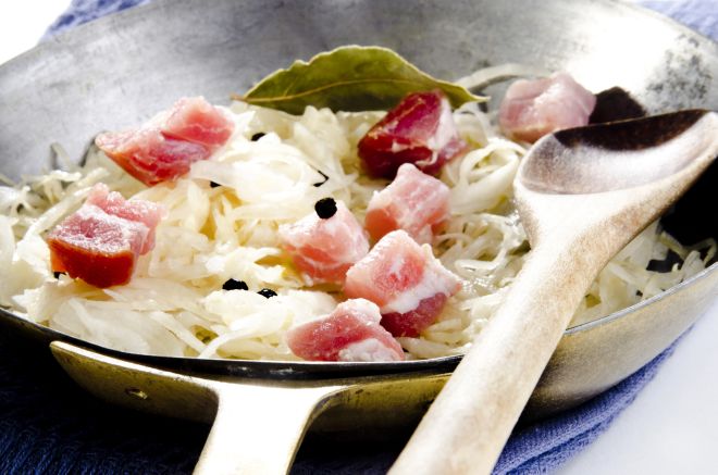 ricette-tradizionali-trentine-crauti-con-speck