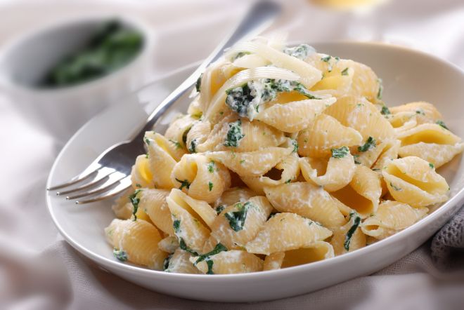 svezzamento-10-mesi-conchiglie-ricotta-e-spinaci