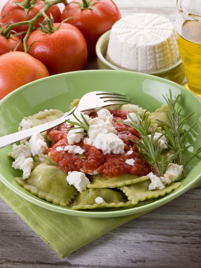 svezzamento-9-mesi-ravioli-sugo-e-ricotta