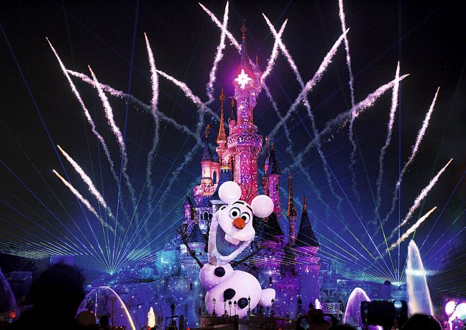 frozen-disneyland-parigi