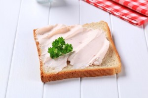 merende-per-la-scuola-tramezzini-pancarre-e-crema-di-prosciutto-e-philadelphia