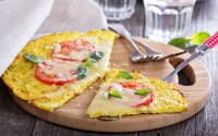 pizza-con-base-crosta-di-cavolfiore-vegetale-dieta