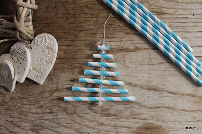 Decorazioni Natalizie Con Cannucce.Lavoretti Di Natale Con Le Cannucce Mamma Felice