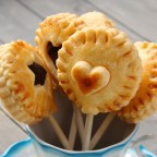 lecca-lecca-di-pasta-sfoglia-e-nutella