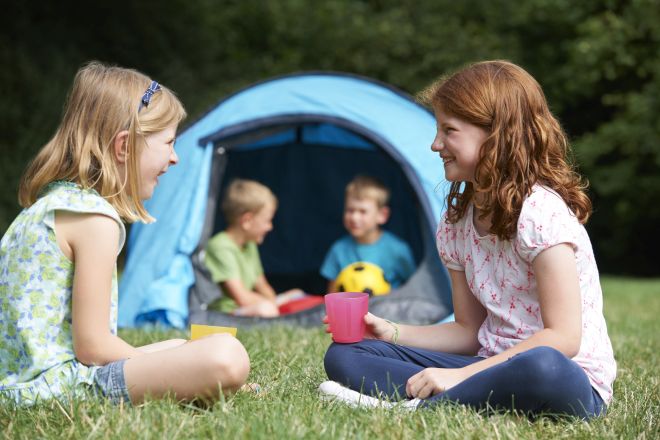 10 attività estive da fare all'aperto con i bambini