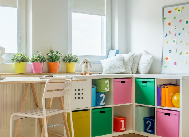 idee-per-tenere-in-ordine-cameretta-bambini-montessori