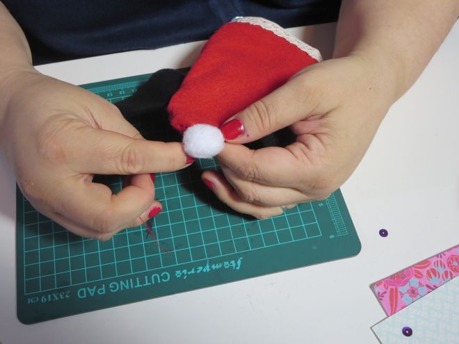 tutorial-mammafelice-cappello-natale-topolino-09