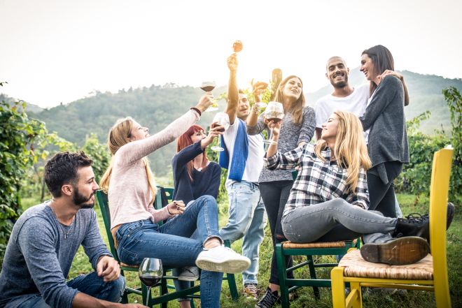 come organizzare un buffet in giardino all'aperto per tante persone