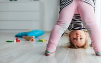 sviluppare-linguaggio-bambini-piccoli-che-urlano-non-sanno-parlare