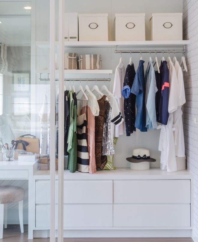 Come organizzare un armadio: 7 consigli per un guardaroba perfetto