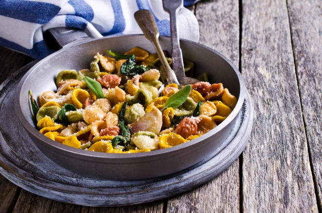 6 Mini Barattoli Portatili Per Spezie E Condimenti: Set Da Viaggio In Plastica Trasparente Con Coperchi Rossi, Leggeri E Richiudibili, Per Campeggio E Picnic