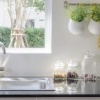 come-pulire-lucidare-bene-acciaio-cucina-bagno