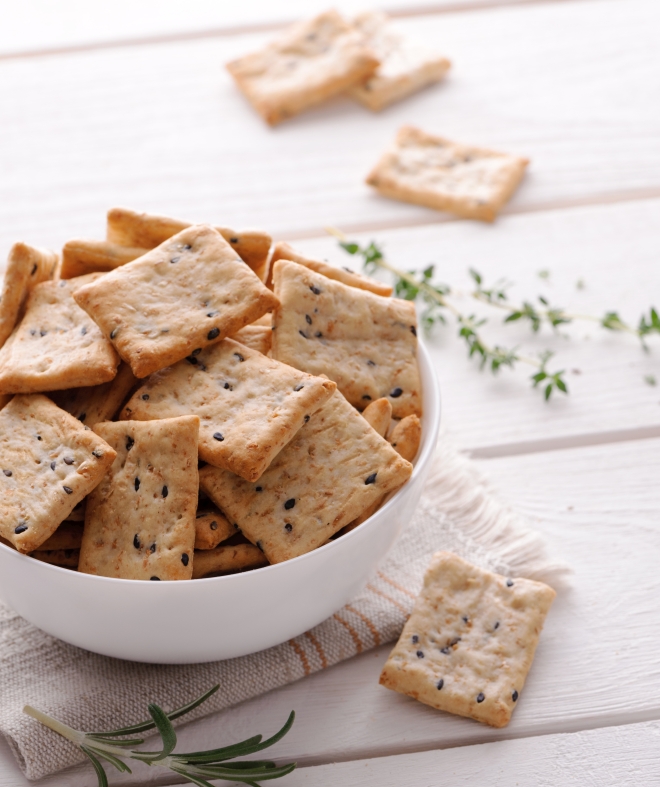 ricetta-crackers-fatti-in-casa-con-semi-farro-kamut