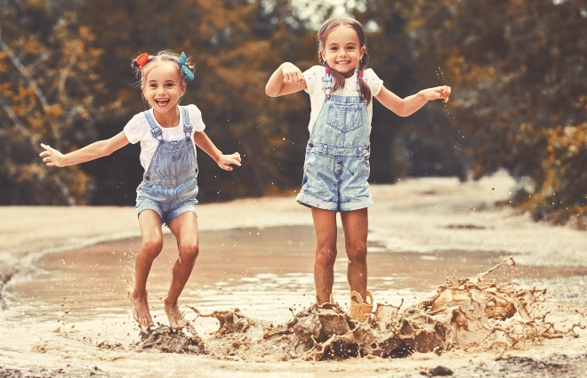 Il modo di giocare esprime il mondo interiore dei più piccoli. Come gioca  il tuo bambino? - Il bambino naturale