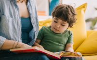 importanza-lettura-per-sviluppare-linguaggio-bambini