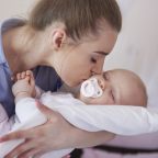 pro-contro-scientifici-utilizzo-ciuccio-bambini-logopedista