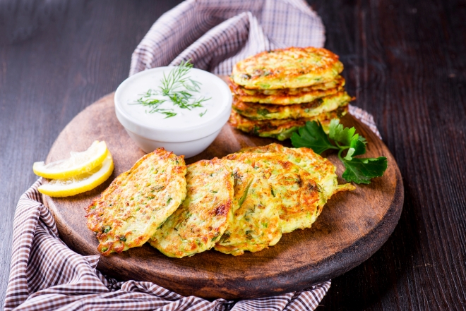 ricette-vegetariane-secondi-piatti_frittelle-carote-zucchine-pancake