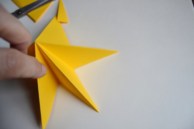 come-creare-stelle-origami-carta-colorata