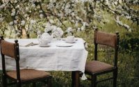 come-organizzare-un-pranzo-in-giardino-sorprendente-inclusivo_mammafelice