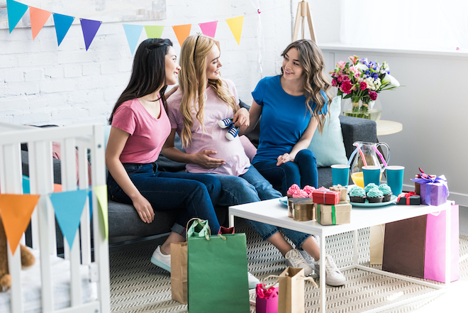 Cosa regalare a una neomamma: 10 idee regalo utili e originali per la  nascita di un figlio